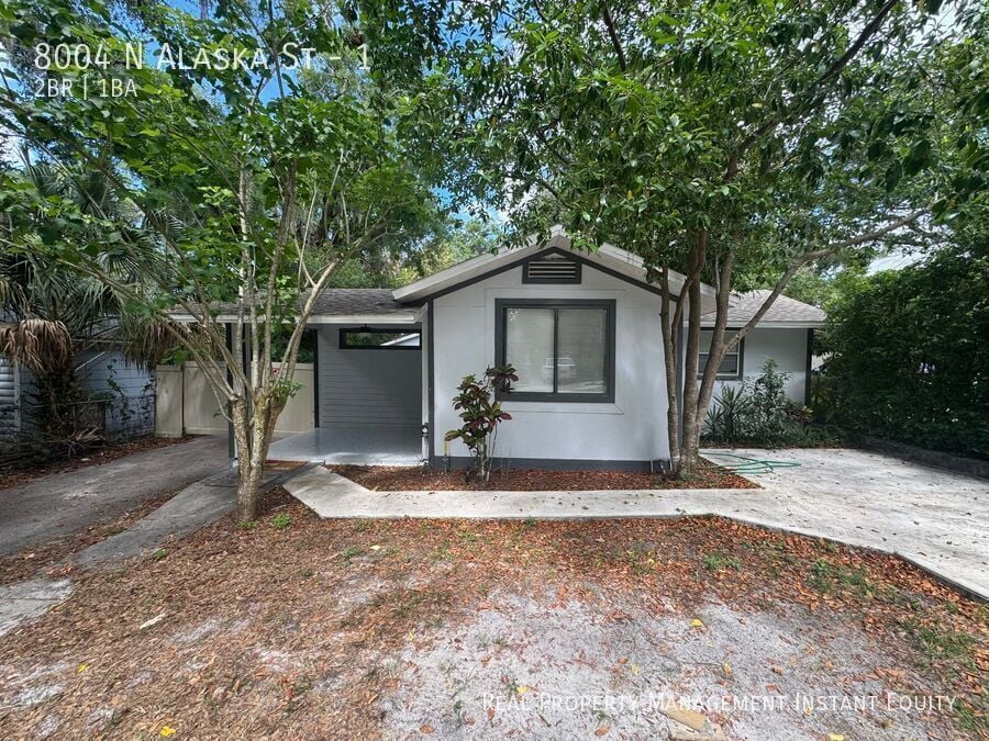 Photo - 8004 N Alaska St-1