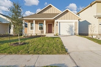 Building Photo - 229 Trailside Ln