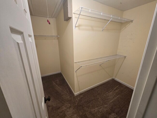 Foto del edificio - 3021 Brookhaven Way