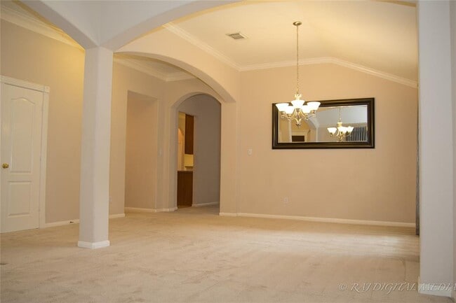 Building Photo - 10104 Forest Spring Ln