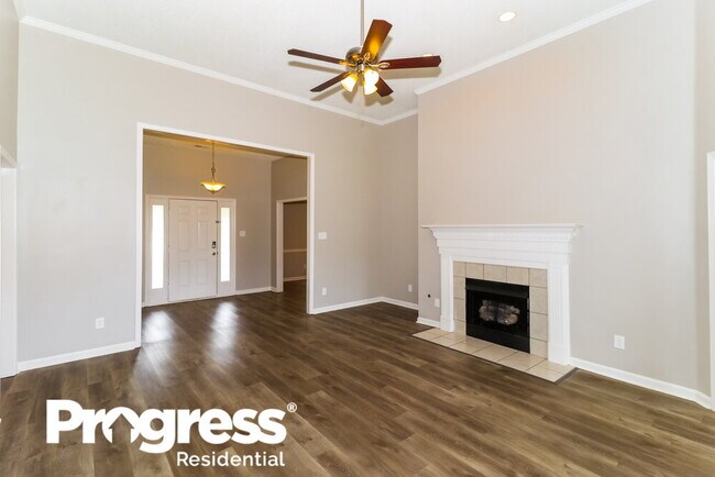 Building Photo - 9261 Chimneyrock Blvd.