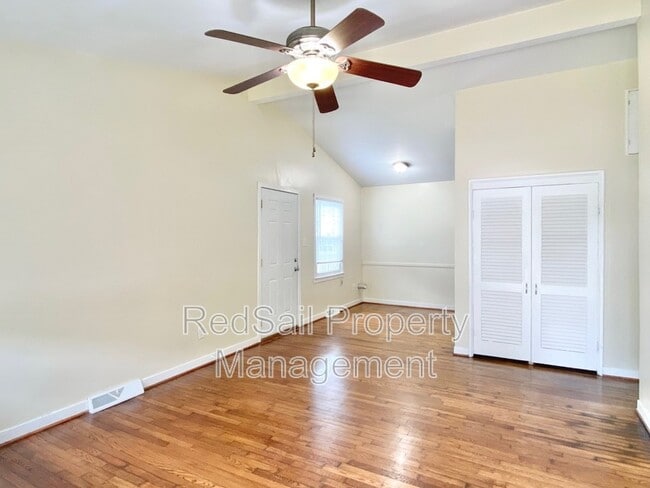 Foto del edificio - 710 72nd St