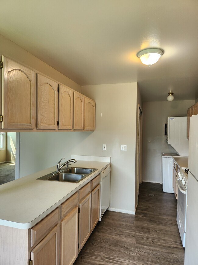 Foto del edificio - 9461 Parkwood N