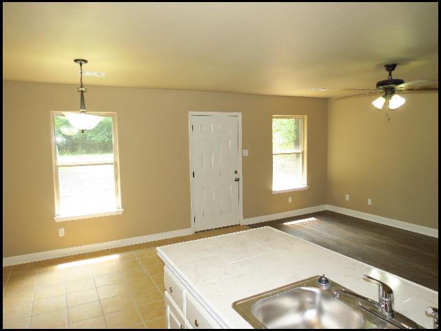 Foto del edificio - 262 Glenna Ln