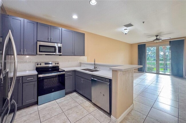 Building Photo - 4649 SW 75th Way