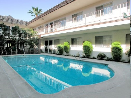 Piscina - Rustic Villa
