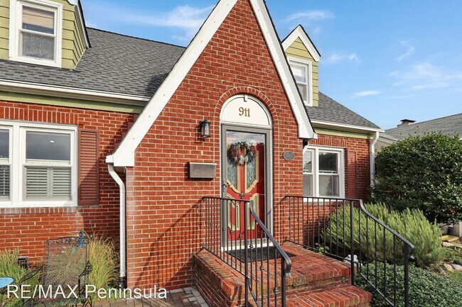 Building Photo - 3 br, 2 bath House - 911 Chesapeake Ave
