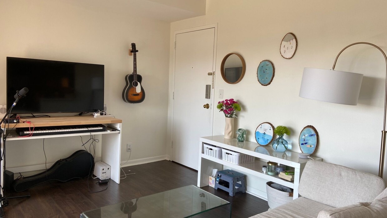 AVAILABLE JANUARY 3RD - JULY 31ST 2026. $1650 FURNISHED INCLUDING UTILITIES AND WIFI 1 BD 1 BATH ... - AVAILABLE JANUARY 3RD - JULY 31ST 2026. $1...