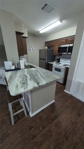 Foto del edificio - 1305 W Villa Maria Rd