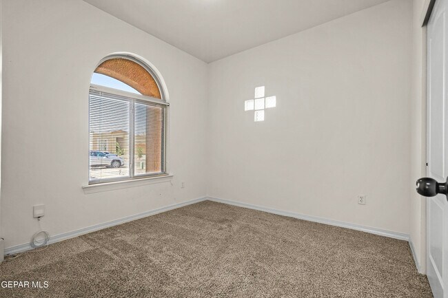 Foto del edificio - 13621 Hazlewood St