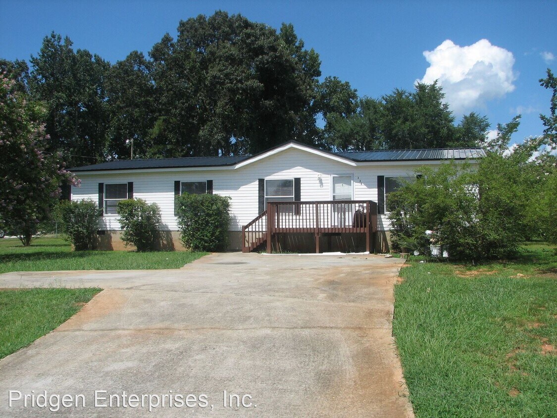 Foto principal - 3 br, 2 bath House - 330 Burkland Drive