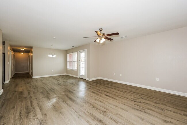 Foto del edificio - 201 Green Meadows Rd