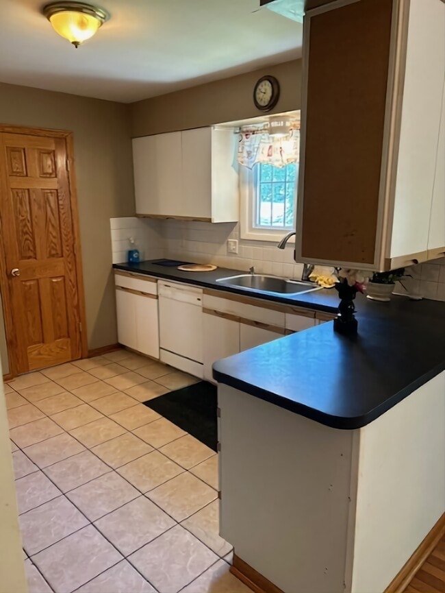 Foto del edificio - 1842 Gentian Dr SE