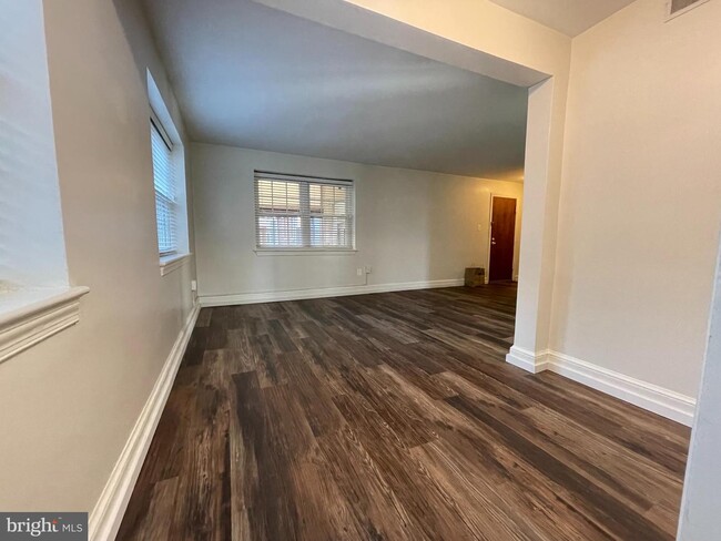 Foto del edificio - 2105 N Scott St