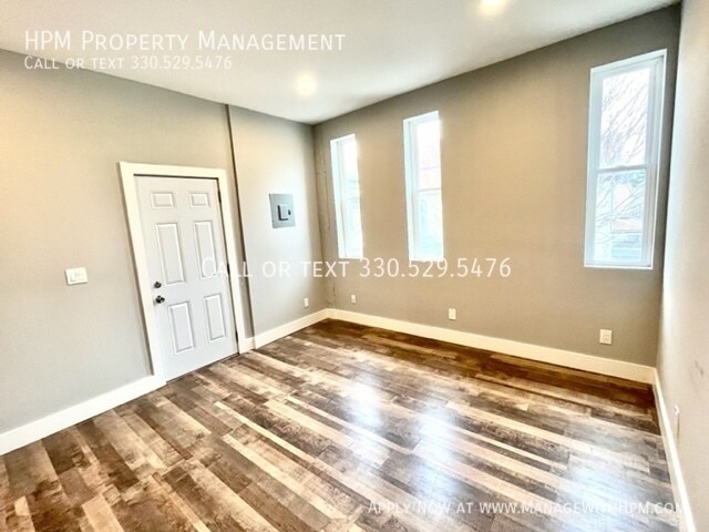 Foto del edificio - 2179 W 11th St