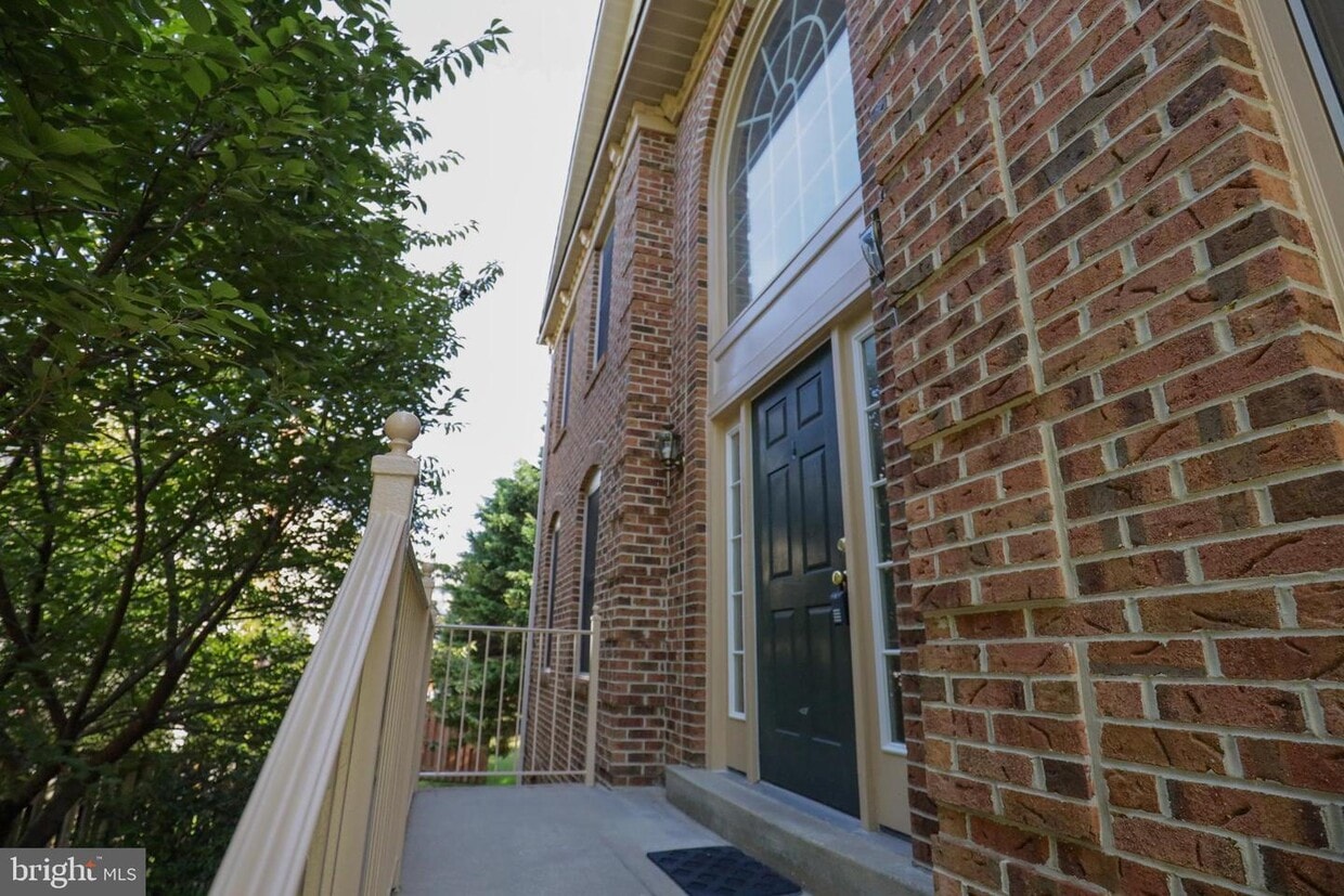 10160 Treble Ct, Rockville, MD 20850 Townhome Rentals in Rockville MD