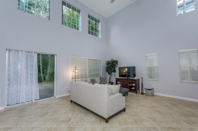 Building Photo - 1618 Nature Ct