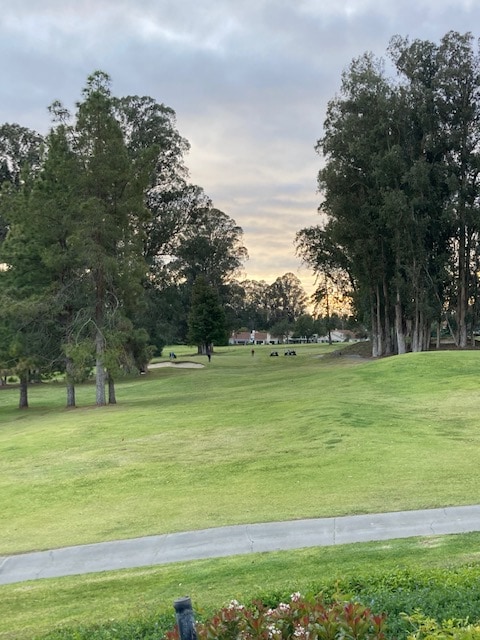 Foto del edificio - 1405 Golf Course Ln