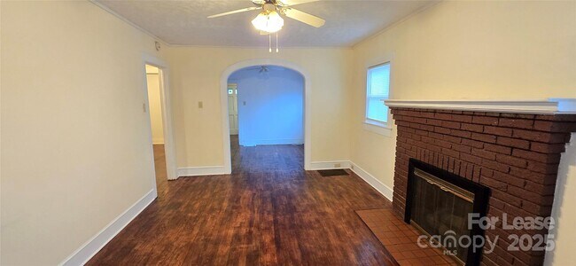 Foto del edificio - 206 Willow St SW