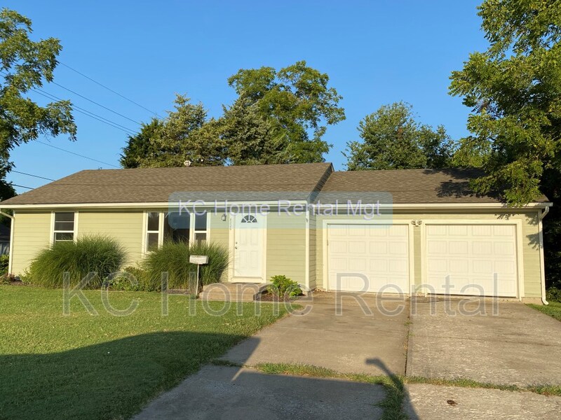 8220 Sterling Ave, Raytown, MO 64138 House Rental in Raytown, MO