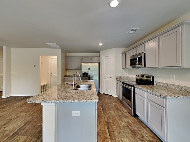 Building Photo - Coming Soon!! Convenient to Fort Jackson!