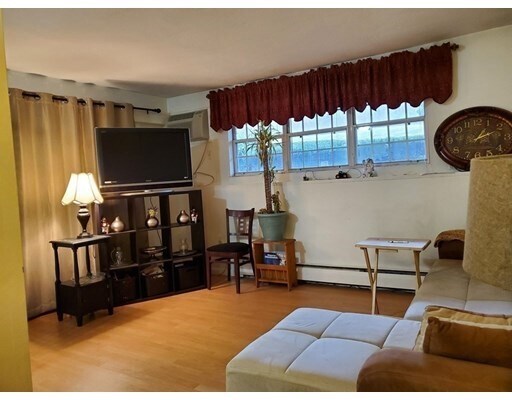 Foto del edificio - 14 Williamsburg Ct