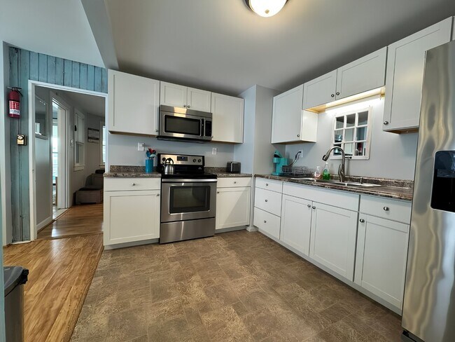 Foto del edificio - 108 W Grand Ave