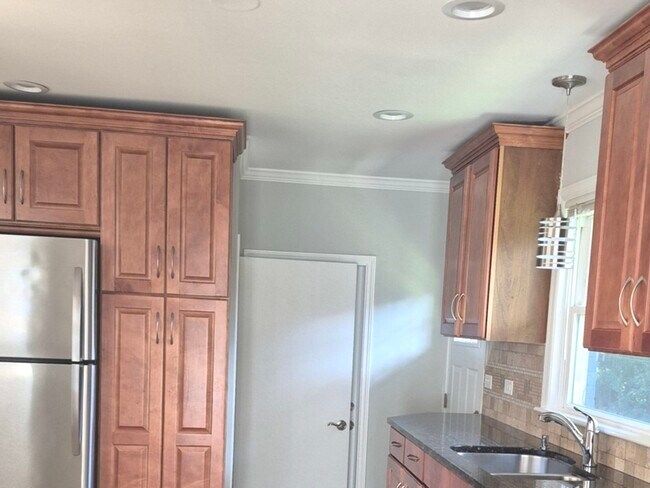 Building Photo - 1508 Evergreen Terrace