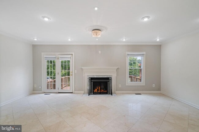 Building Photo - 2109 Bobbyber Dr