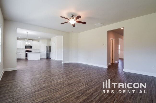 Building Photo - 4203 Bella View Dr