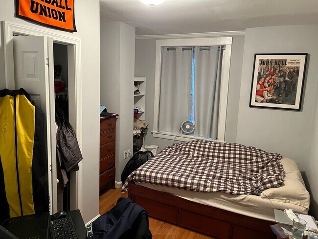 Building Photo - NORTH END 3 B3D!!!!!