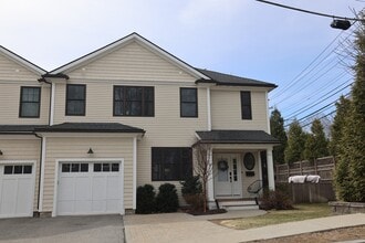 Building Photo - 7-9 Elliot Terrace