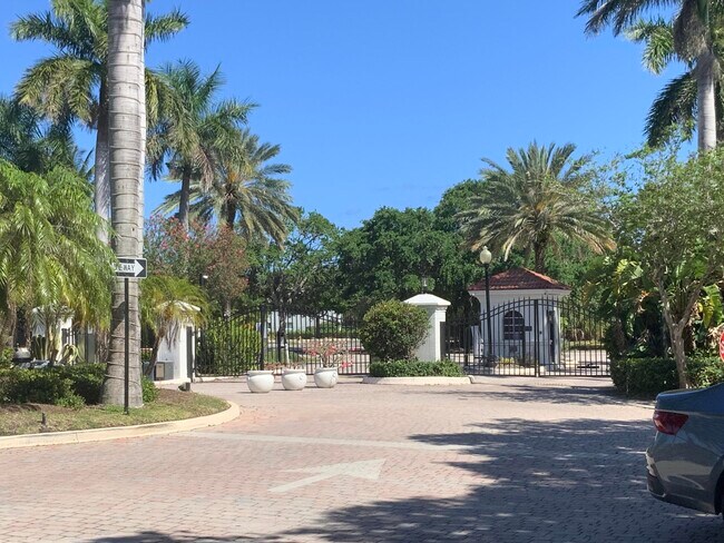 Foto del edificio - 1304 Villa Cir