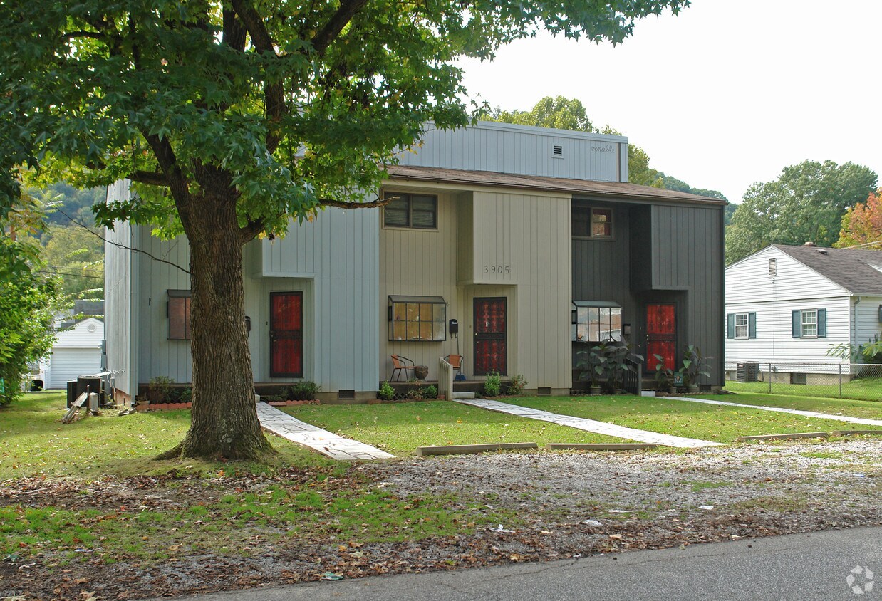 Building Photo - 4005 Venable Ave SE