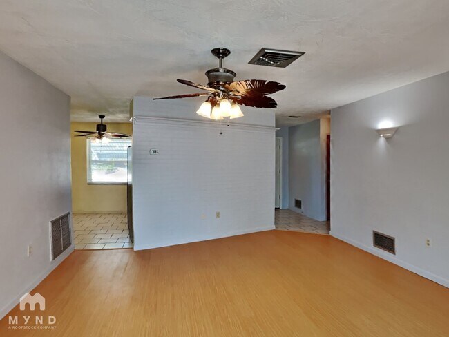 Foto del edificio - 968 Wicks Dr