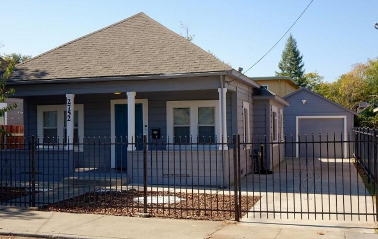 Foto principal - House: 3 Bedroom / 2 Bathroom (North Oak P...