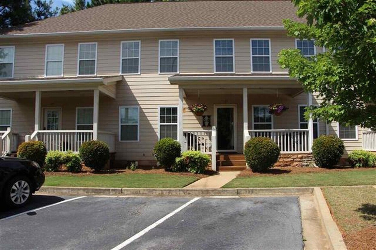 103 Port Laz Ln, Eatonton, GA 31024 Townhome Rentals in Eatonton GA