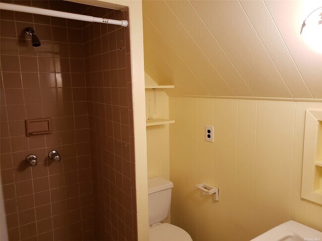 Foto del edificio - 69-53 179th St