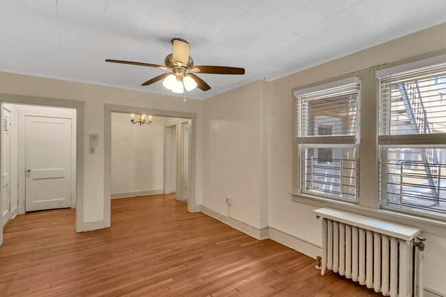 Building Photo - 5854 Forbes Ave