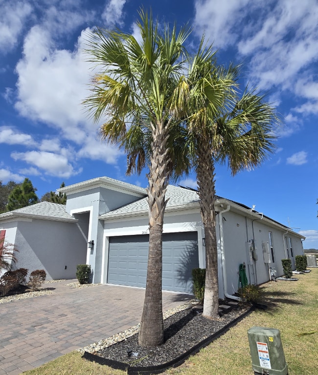 Photo - 2830 High Pointe St House