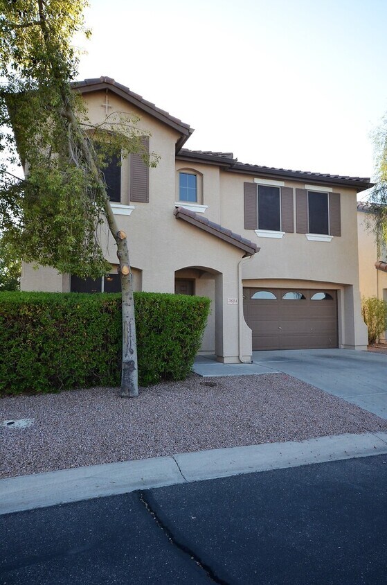 Primary Photo - 3624 E Constitution Dr
