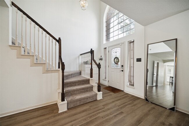 Foto del edificio - 25619 Oakridge Forest Ln