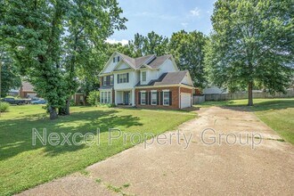 Building Photo - 4375 Big Horn Dr S