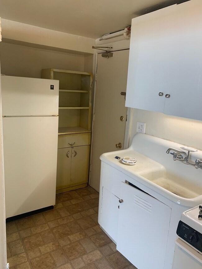 Foto del edificio - Fabulous Frankford Studio, Available Now!