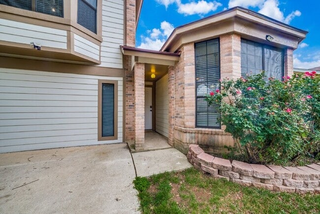 Building Photo - 6158 Valley Clf