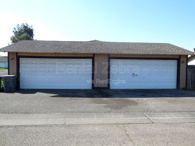 Photo - 1407 Madison Ct Townhome