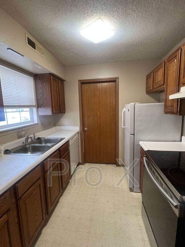 Foto del edificio - 1509-1511 S Case