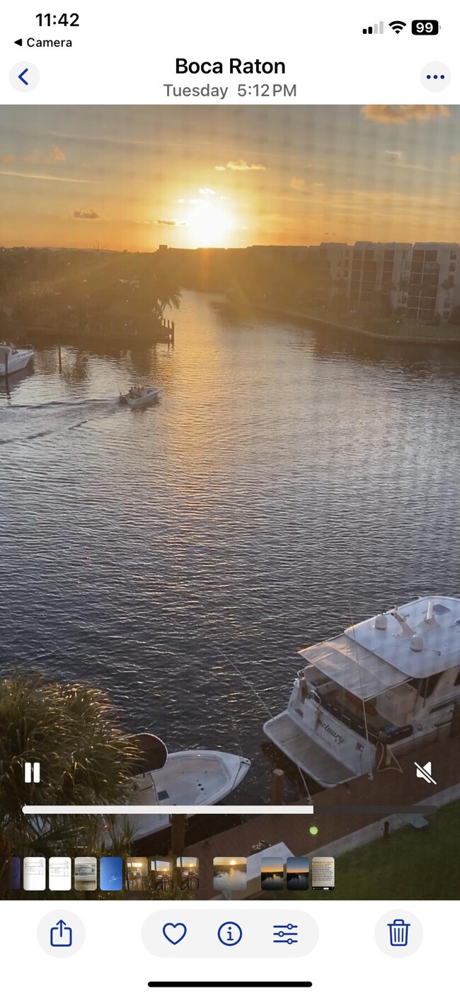 Building Photo - 22 Royal Palm Way