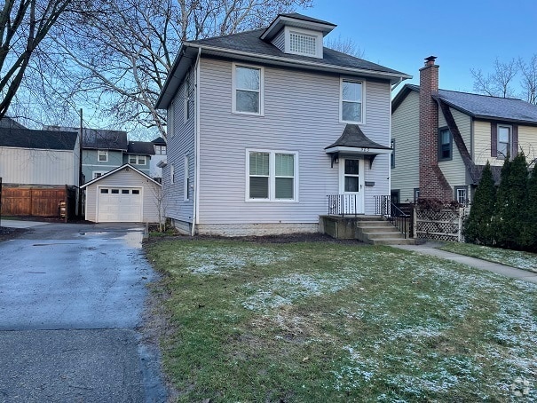 Building Photo - 503 Briarwood Ave SE
