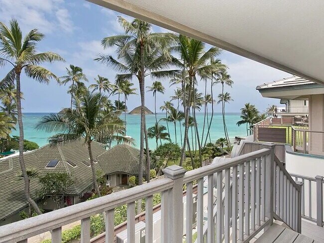 Foto del edificio - DISCOUNTED 1 BEDROOM with inspiring views of the Mokulua Islands and the pristine ocean beyond.